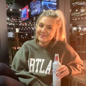 Meet your Posher, Vanessa